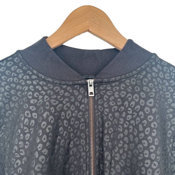 Zuda Womens Light‎ Jacket Black Cheetah Print Stretch Drawstring Waist L New - Picture 2 of 7